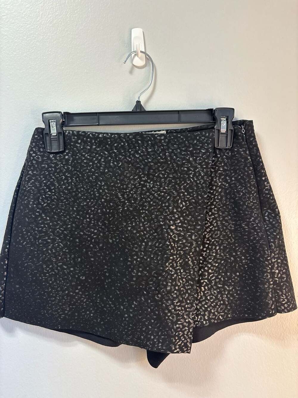 Molly Green Black Silver Metallic Animal Print Wrap Skort Size S